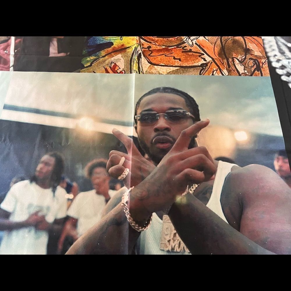 Rapper Tapestry  - Picture 8 of 11